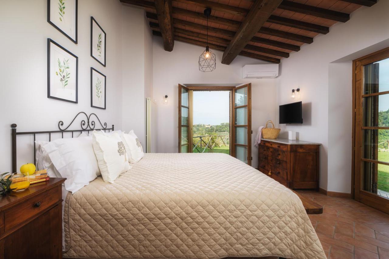Casa Ora D'Oro - Panoramic Views / Pool / Private Garden Villa เตรกวานดา ภายนอก รูปภาพ