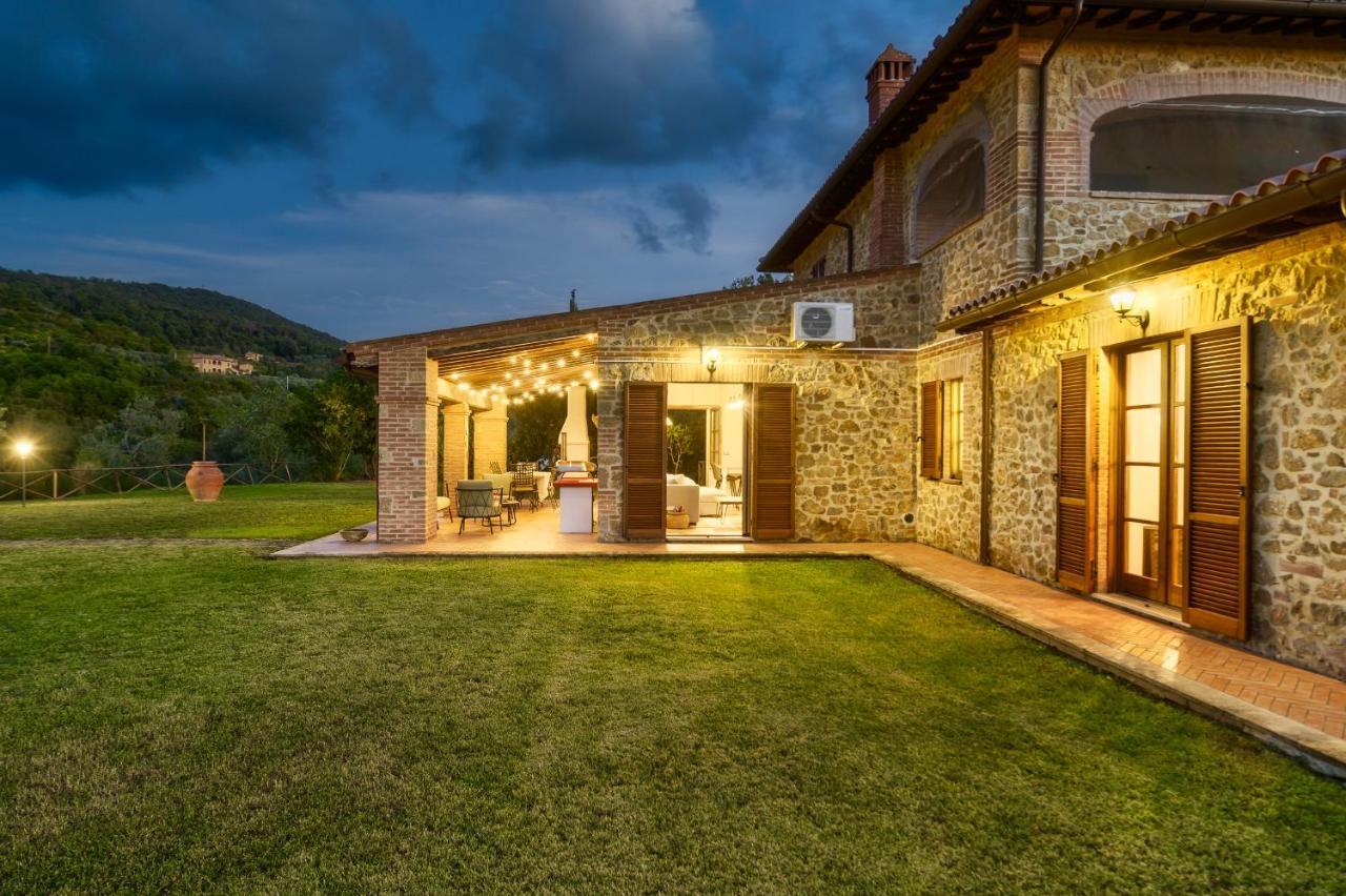 Casa Ora D'Oro - Panoramic Views / Pool / Private Garden Villa เตรกวานดา ภายนอก รูปภาพ
